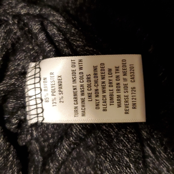 Cropped black sweater - Picture 6 of 6